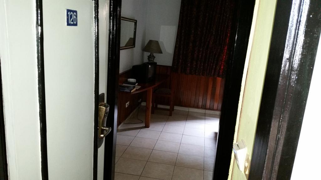 Saffana Hotel 두알라 외부 사진